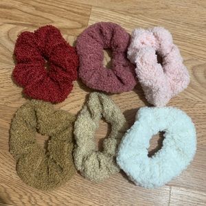 Sweater scrunchies